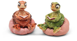 Schildi grün/braun auf Kissen